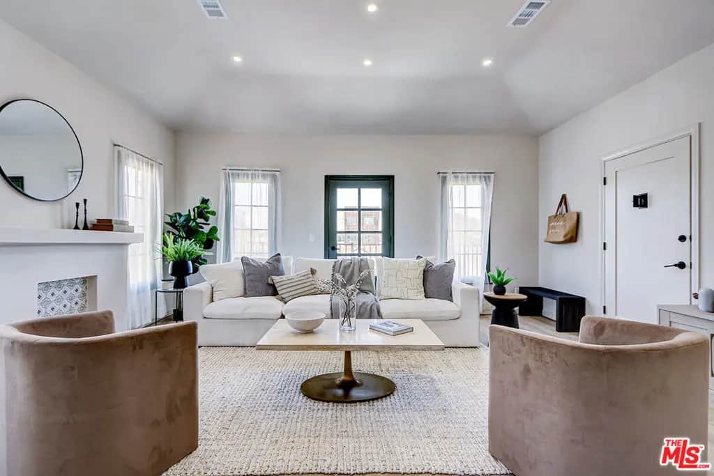1801 1/2 S Sycamore Avenue, Los Angeles, CA — listing photo 1