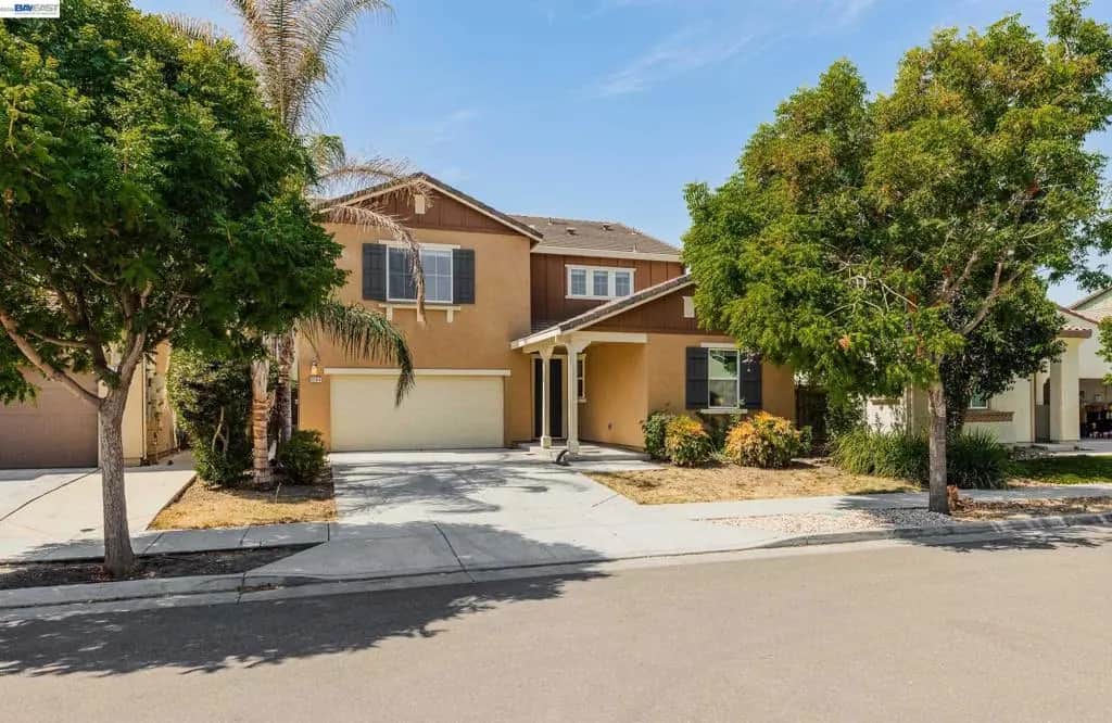 2584 Remy Javier Ct, Tracy, CA — listing photo 1