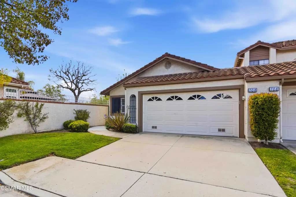 704 Wind Willow Way, Simi Valley, CA — listing photo 1