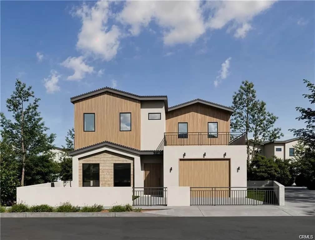 5725 Enfield Avenue, Encino, CA — listing photo 1