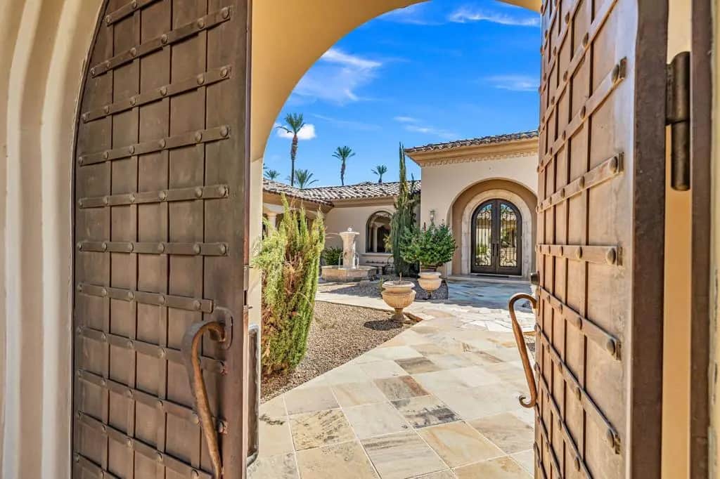 2 Strauss Terrace, Rancho Mirage, CA — listing photo 1
