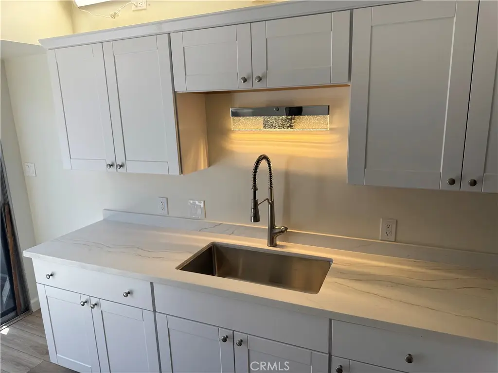 4040 Grand View 44, Los Angeles, CA — listing photo 1