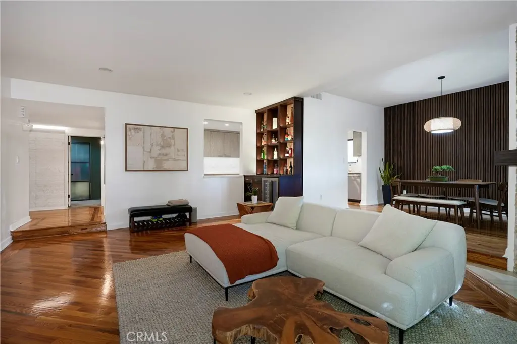 2307 Fox Hills 105, Los Angeles, CA — listing photo 1