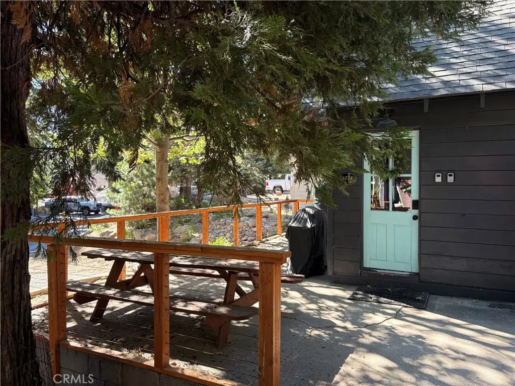 31771 Christmas Tree Lane, Running Springs, CA — listing photo 1
