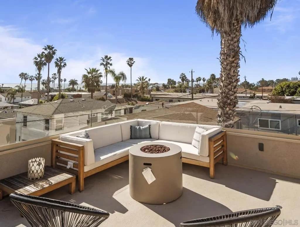 851 53 Sapphire, San Diego, CA — listing photo 1