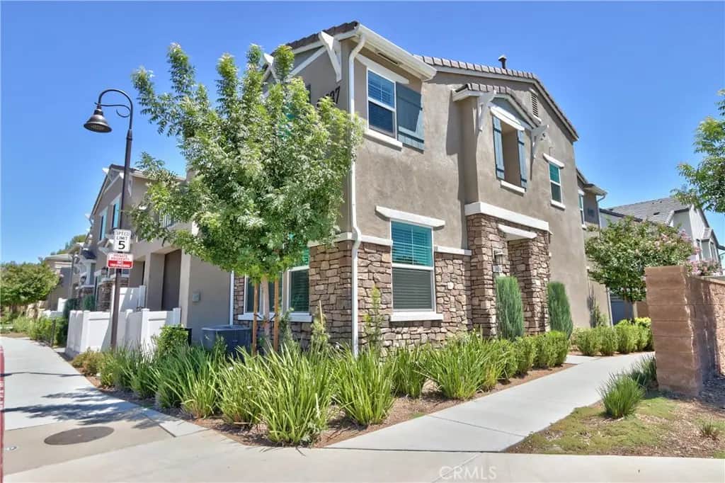 41987 Isadora 1404, Murrieta, CA — listing photo 1