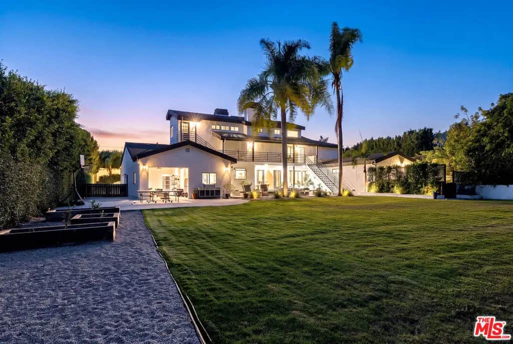 29328 Heathercliff Road, Malibu, CA — listing photo 1