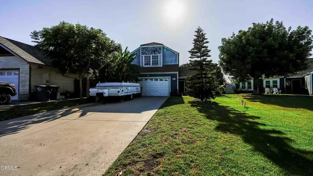 1977 El Cajon Circle, Oxnard, CA — listing photo 1