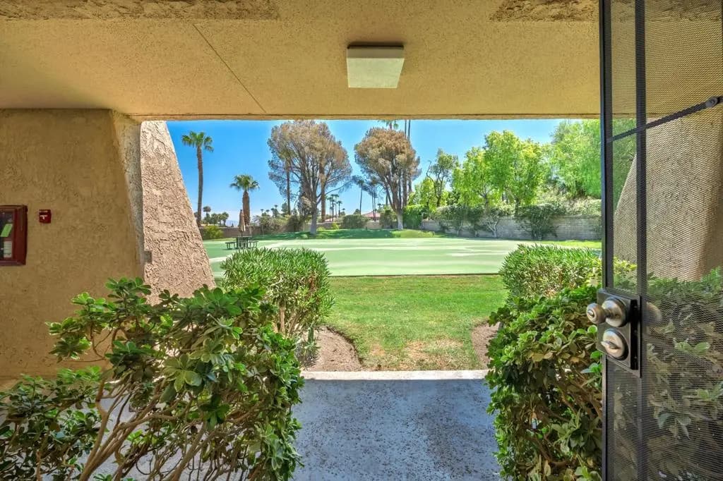 2810 N Arcadia Court A-115, Palm Springs, CA — listing photo 1