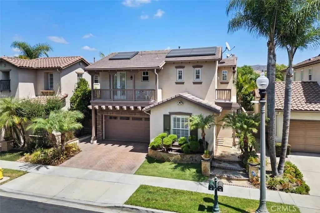 41 Carpenteria, Irvine, CA — listing photo 1