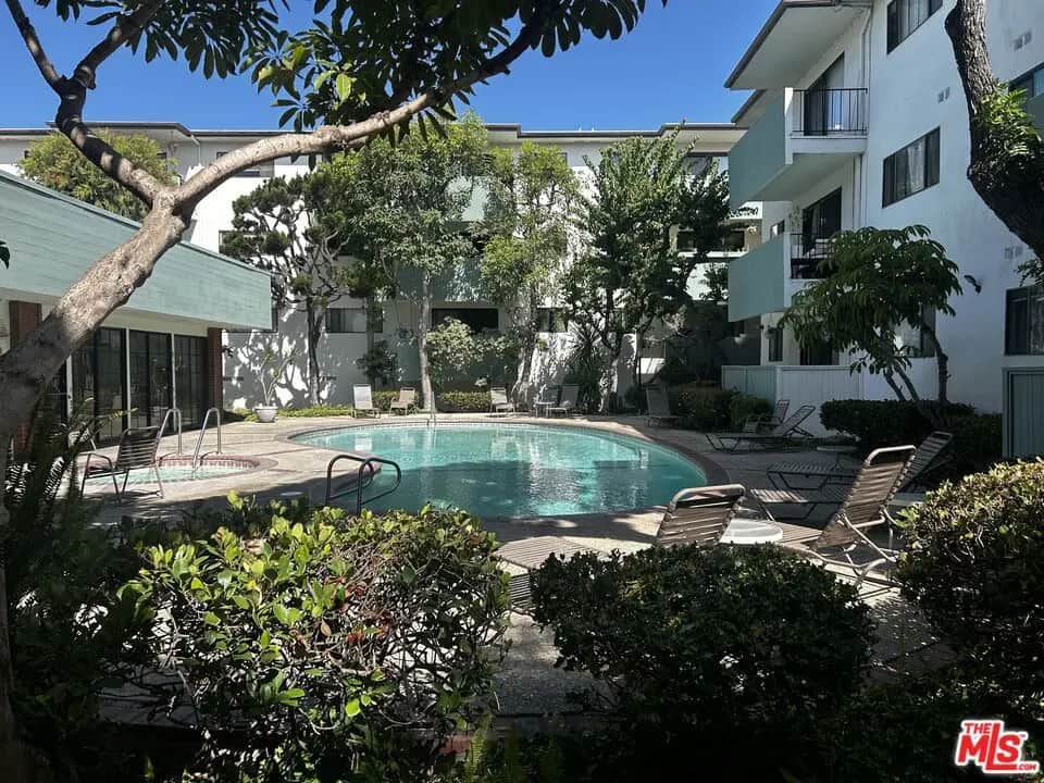 5000 S Centinela Avenue 214, Los Angeles, CA — listing photo 1