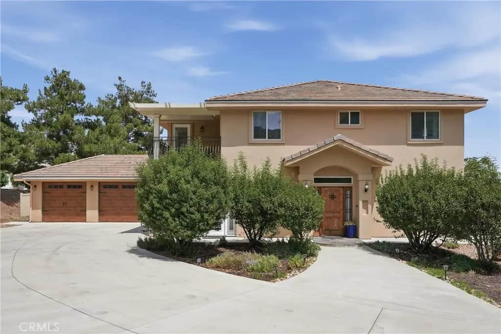14840 Amorose, Lake Elsinore, CA — listing photo 1