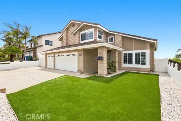 3425 Topeka, Carlsbad, CA — listing photo 1