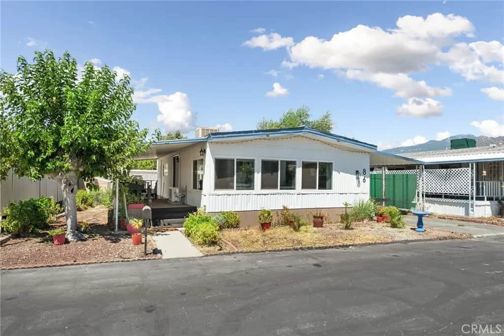 45055 E Florida Avenue 86, Hemet, CA — listing photo 1