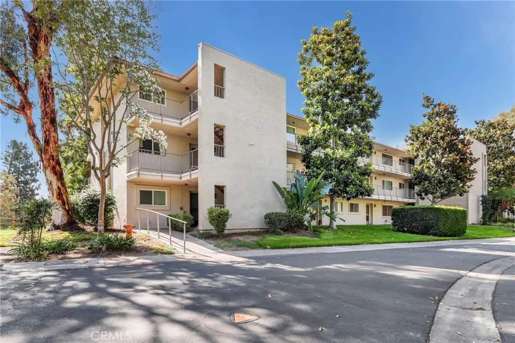3363 Monte Hermoso 2A, Laguna Woods, CA — listing photo 1