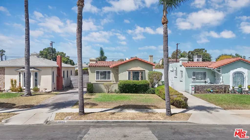 8823 S Wilton Place, Los Angeles, CA — listing photo 1