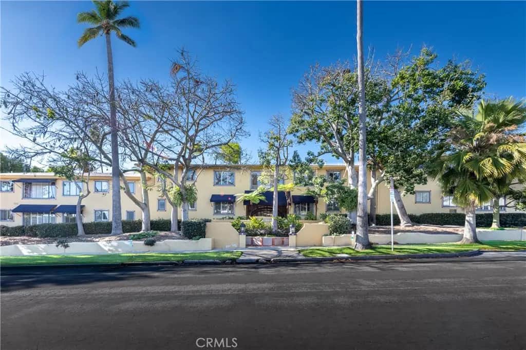 1615 N Laurel Avenue 203, Los Angeles, CA — listing photo 1