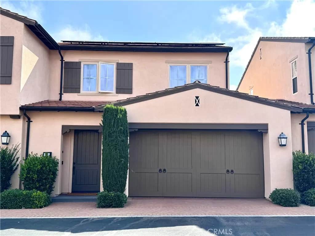 31 Shellbark, Irvine, CA — listing photo 1