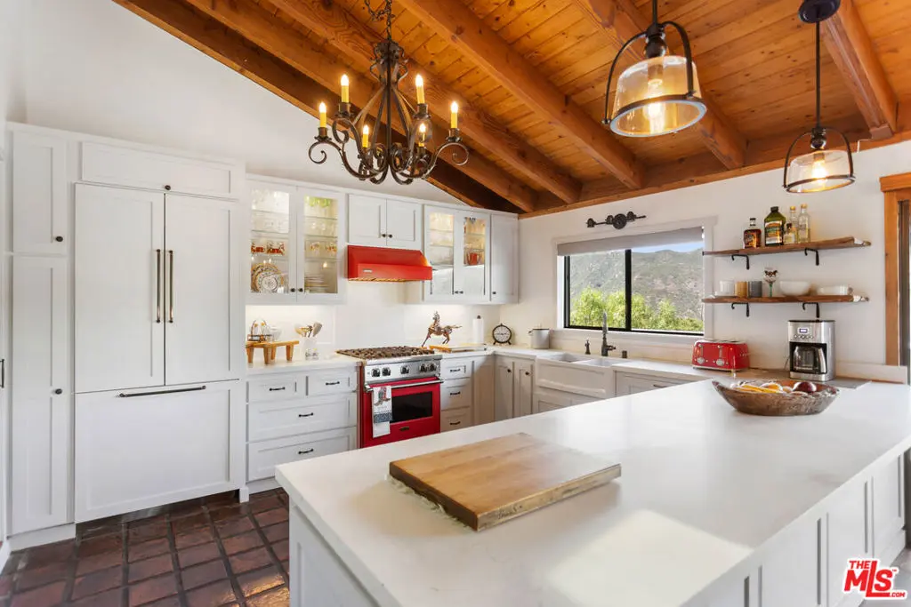 2050 Corral Canyon Road, Malibu, CA — listing photo 1