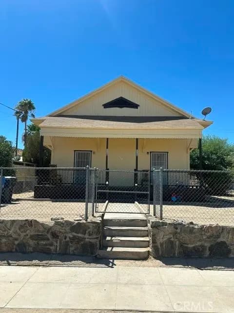 112 E Cottage, Barstow, CA — listing photo 1
