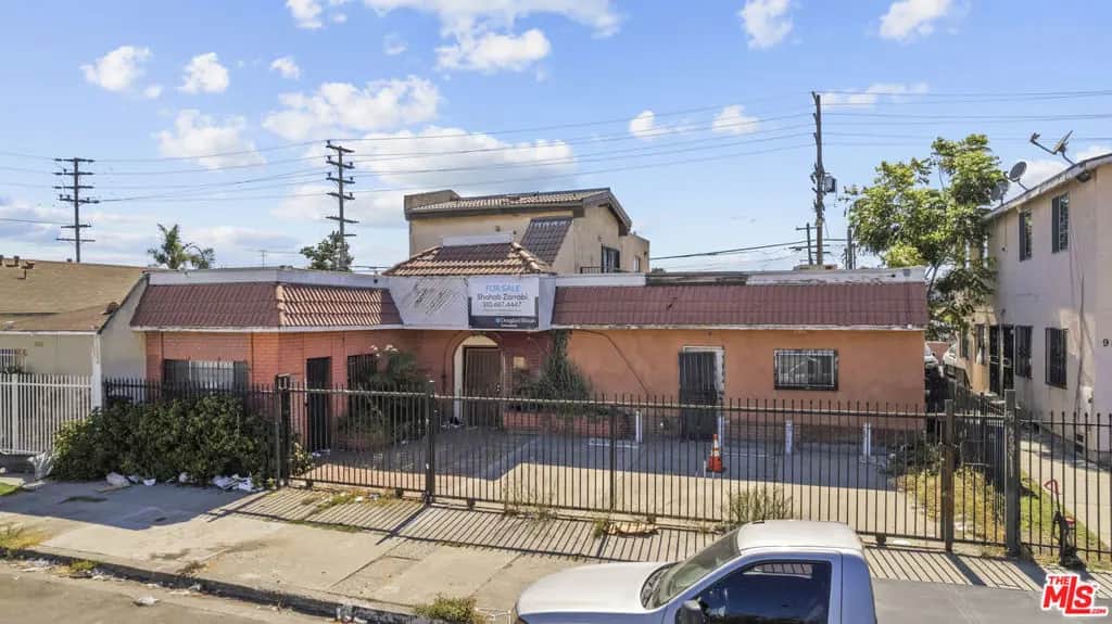 9511 S San Pedro Street, Los Angeles, CA — listing photo 1