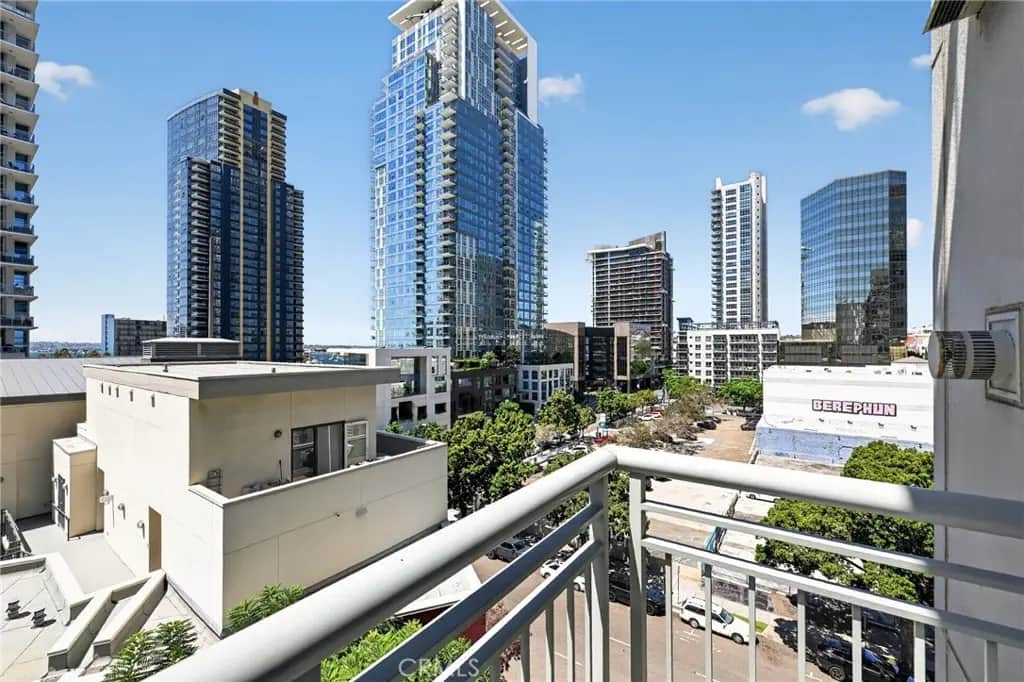 1240 India Street 716, San Diego, CA — listing photo 1