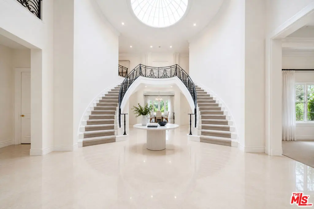 2285 Worthing Lane, Los Angeles, CA — listing photo 1