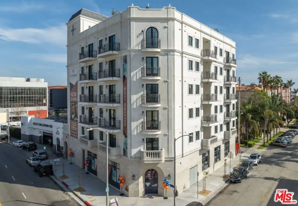 5768 W 3rd Street PH1, Los Angeles, CA — listing photo 1
