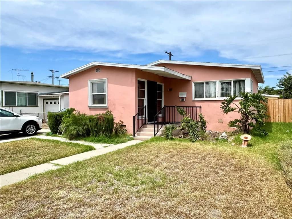 823 E 102nd, Los Angeles, CA — listing photo 1