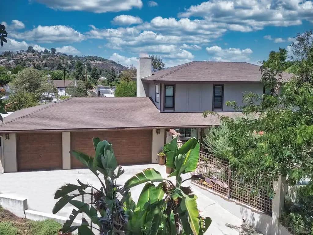1090 ELLEN LANE, El Cajon, CA — listing photo 1