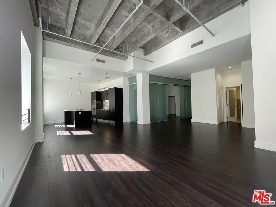 727 W 7th Street 1325, Los Angeles, CA — listing photo 1