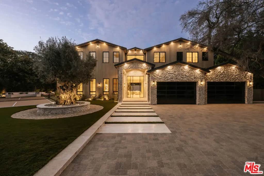 2130 Mandeville Canyon Road, Los Angeles, CA — listing photo 1