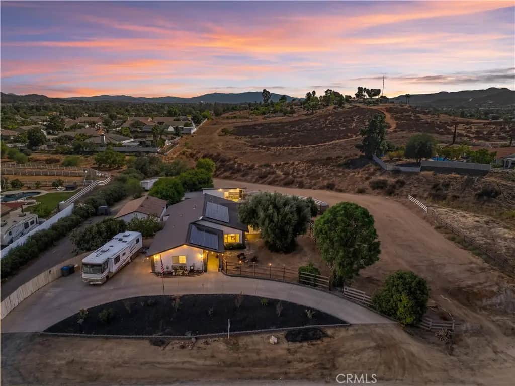 32180 Wesley, Wildomar, CA — listing photo 1
