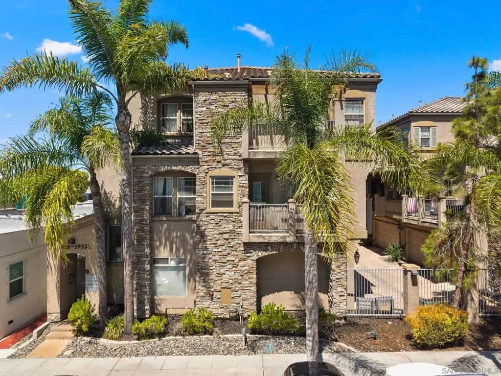 3930 1/2 Iowa St, San Diego, CA — listing photo 1