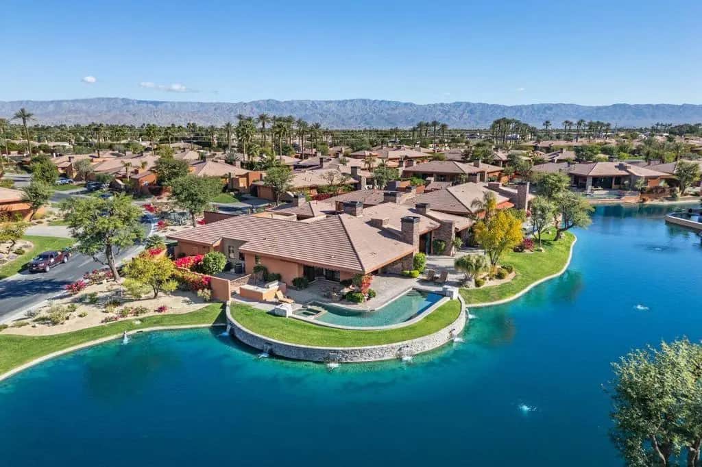 50220 Via Puente, La Quinta, CA — listing photo 1