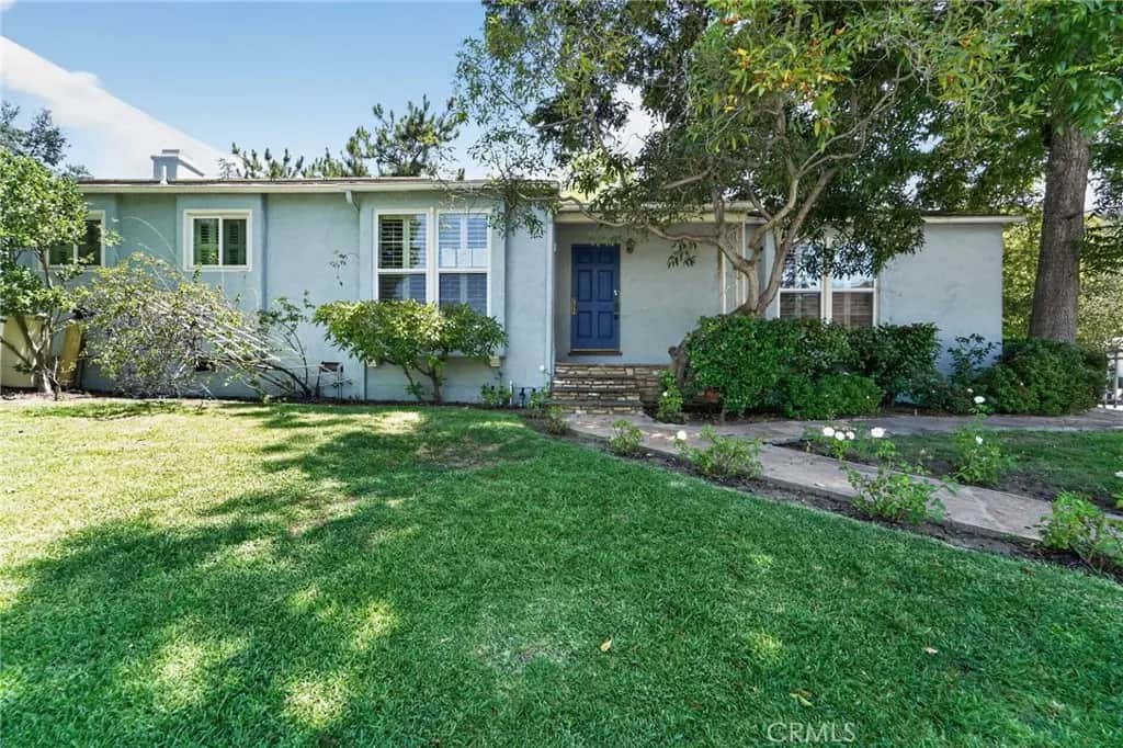 2201 E Glenoaks, Glendale, CA — listing photo 1