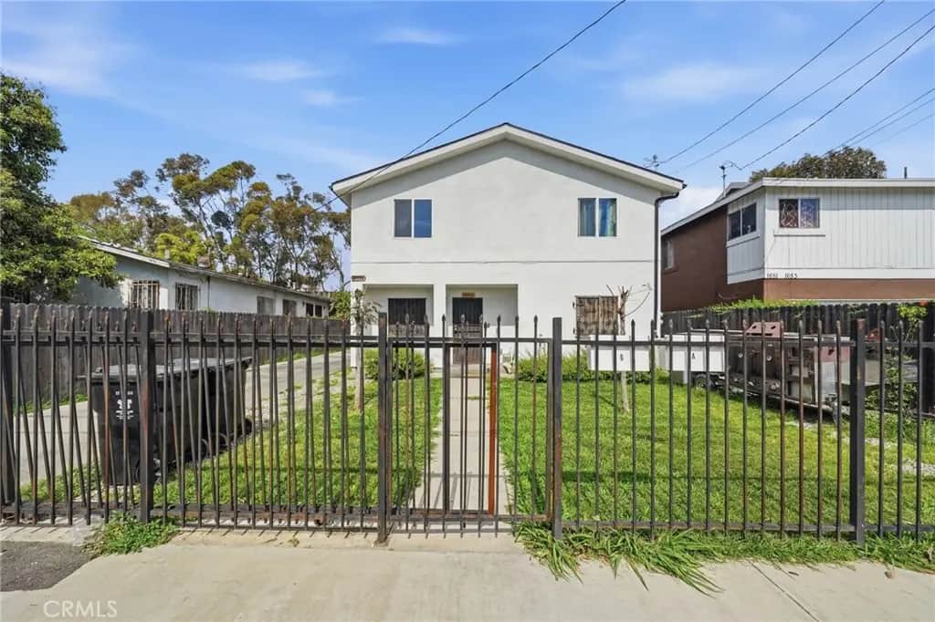 1645 E 117th Street, Los Angeles, CA — listing photo 1
