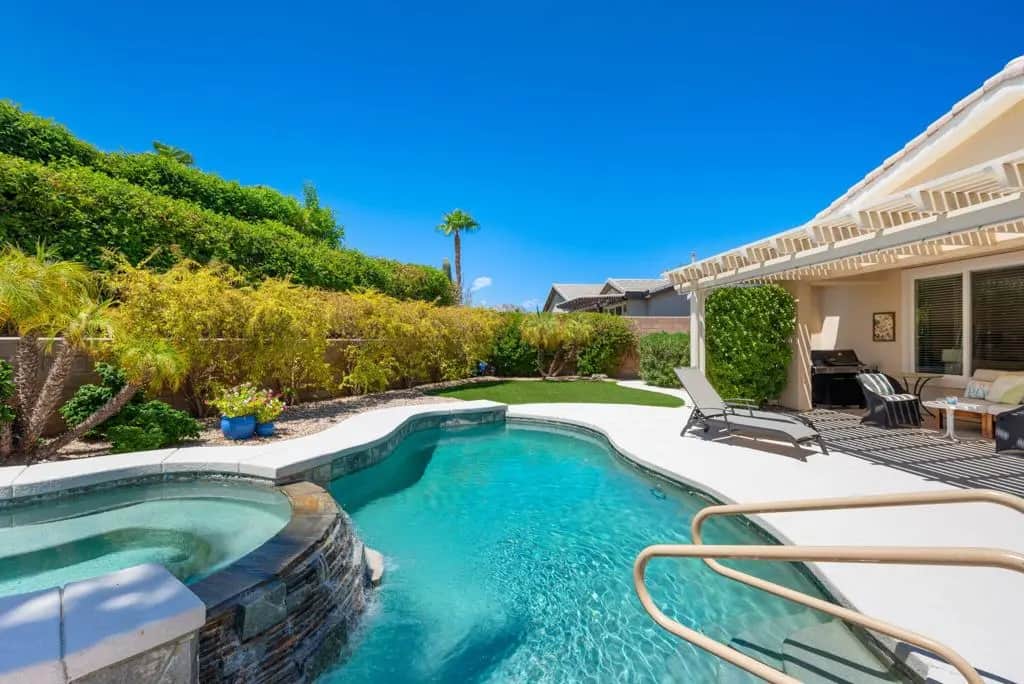 60945 Living Stone Drive, La Quinta, CA — listing photo 1
