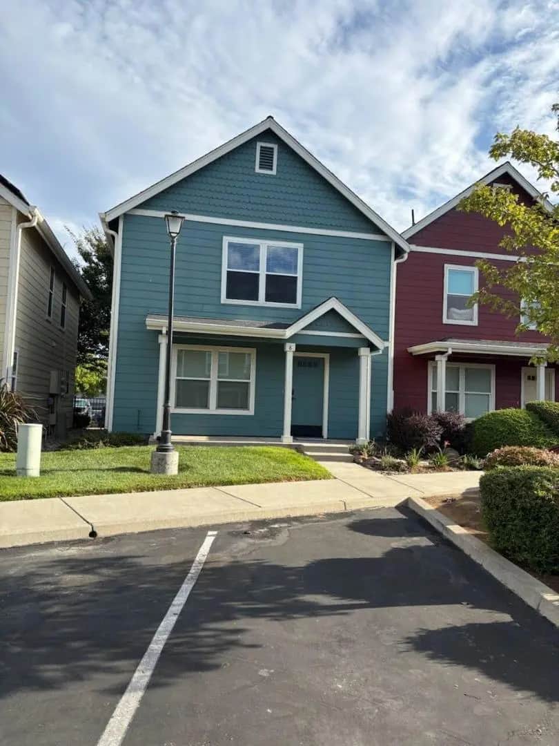 2099 Hartford Drive 8, Chico, CA — listing photo 1