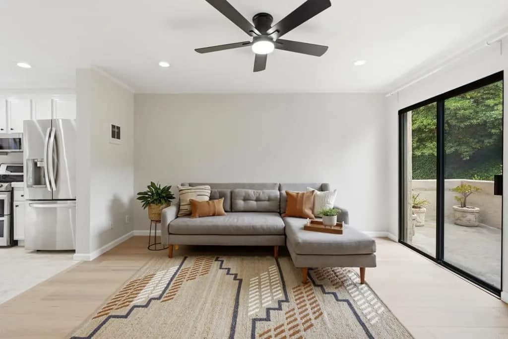 2740 Ariane Drive 160, San Diego, CA — listing photo 1