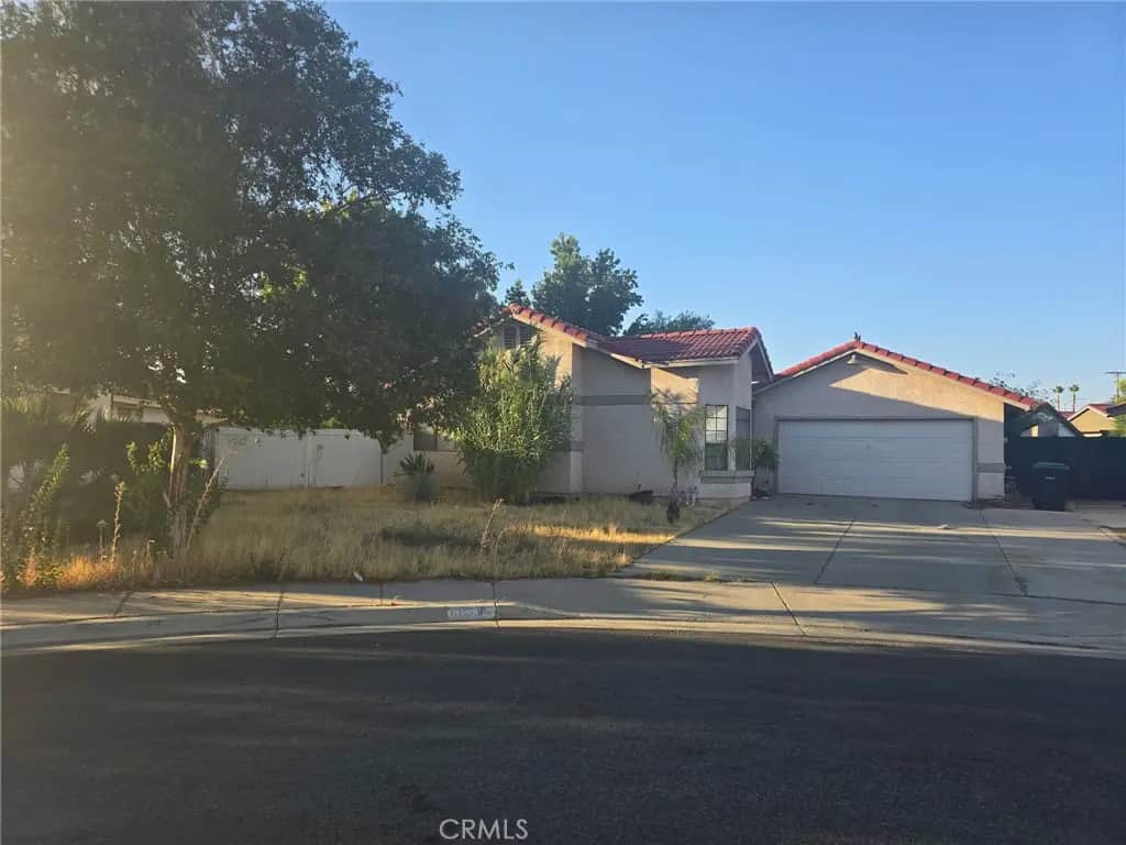 1010 Gneiss Court, Hemet, CA — listing photo 1