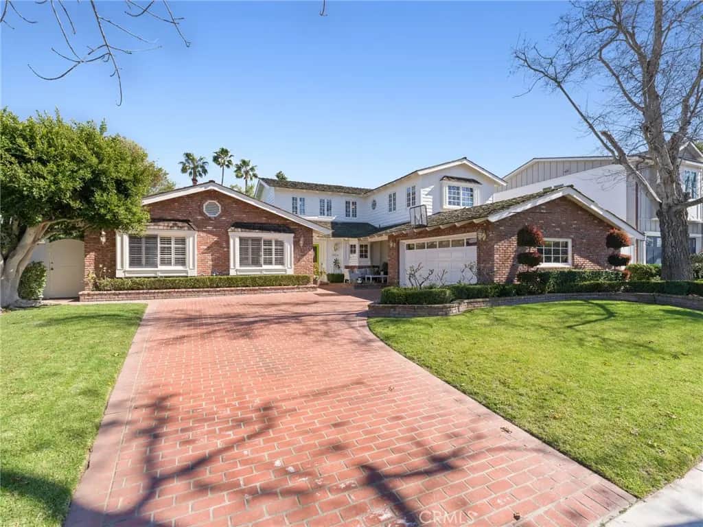 1924 Leeward Lane, Newport Beach, CA — listing photo 1