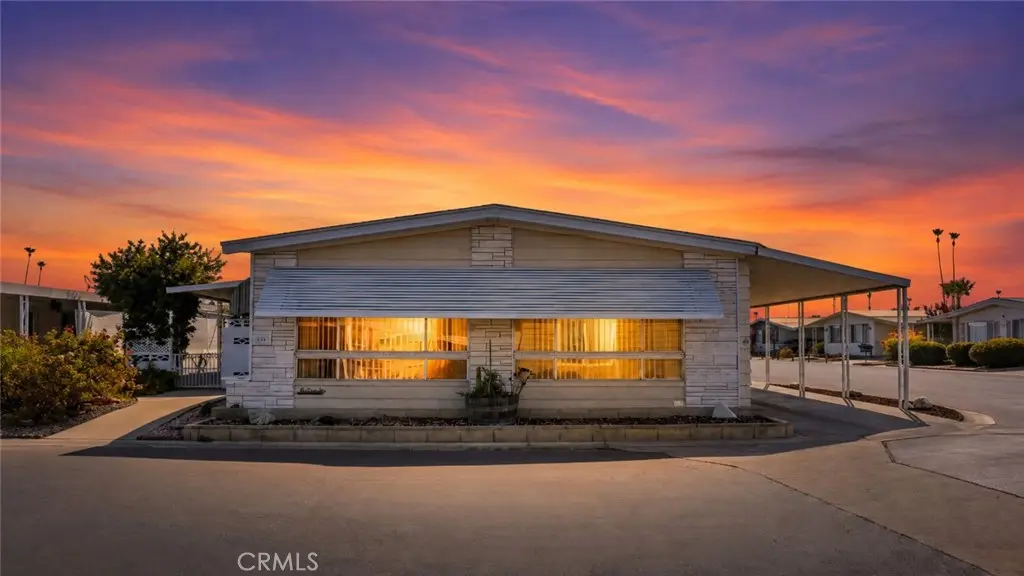 601 N Kirby St 85, Hemet, CA — listing photo 1