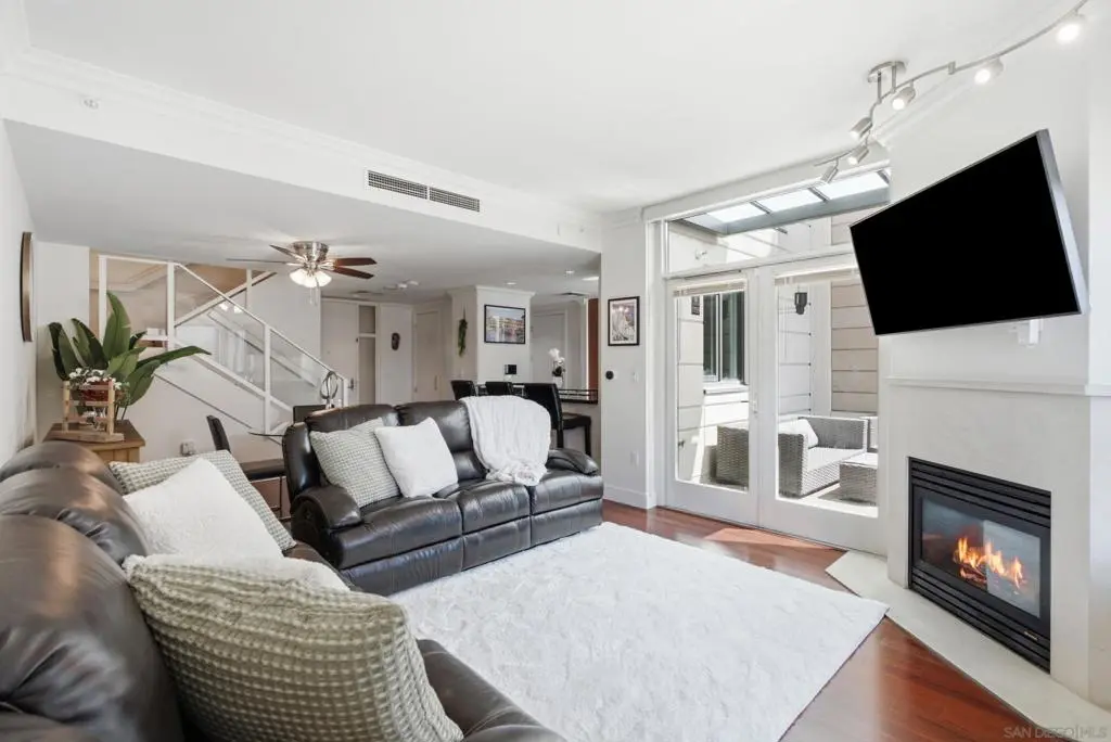 1159 Pacific Hwy 106, San Diego, CA — listing photo 1