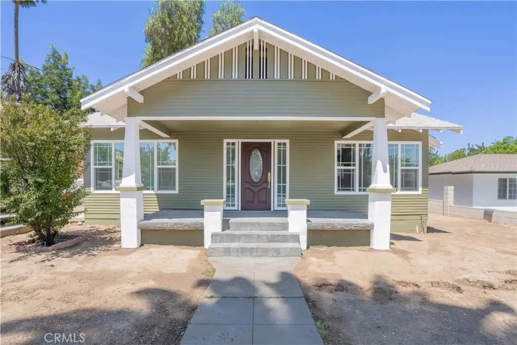 2357 Wilshire, Riverside, CA — listing photo 1