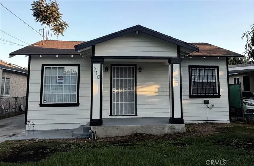210 W 102nd, Los Angeles, CA — listing photo 1