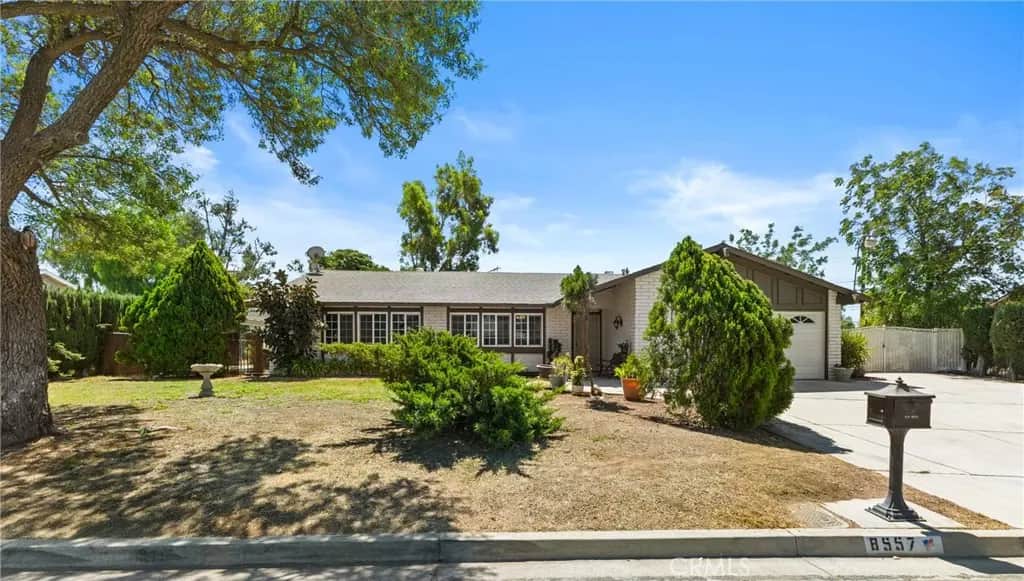 8557 Saddle Creek Drive, Jurupa Valley, CA — listing photo 1