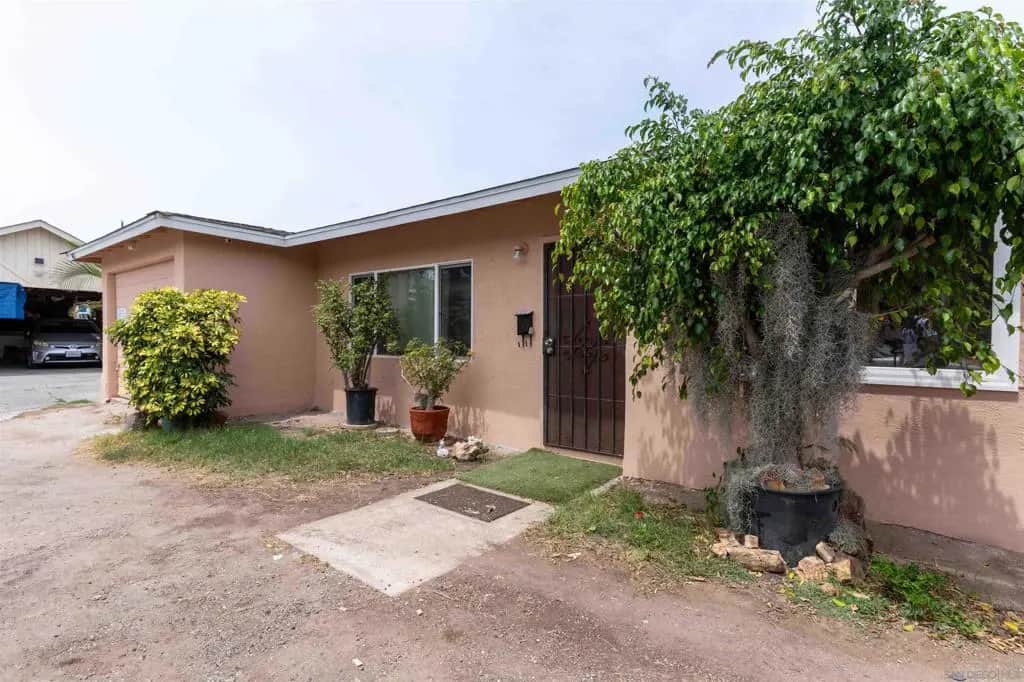 5484 88 Santa Margarita Street, San Diego, CA — listing photo 1