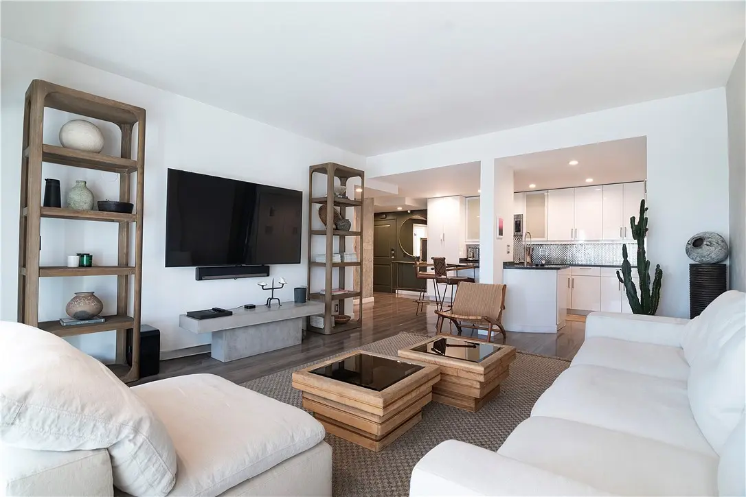 1155 N La Cienega Boulevard 711, West Hollywood, CA — listing photo 1