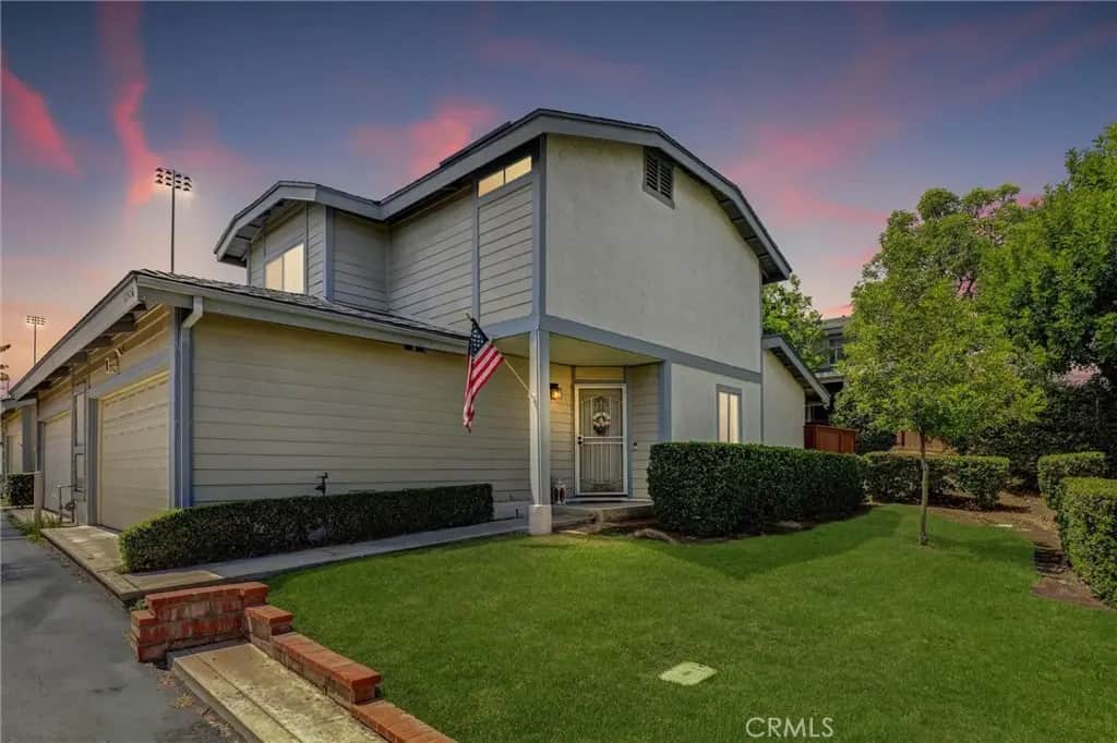 1742 Forum D, Corona, CA — listing photo 1
